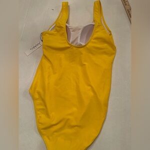 NICOLE MILLER STUDIO WOMEN’S  SCOOP BACK ONE PIECE SWIMSUIT. YELLOW MEDIUM. NWT